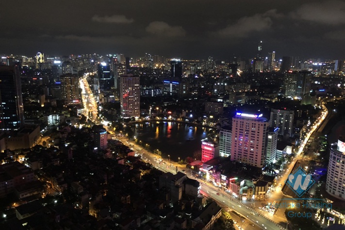 Beautiful high floor two bedrooms apartment for rent in Vinhome Metropolis, Ba Dinh district, Ha Noi